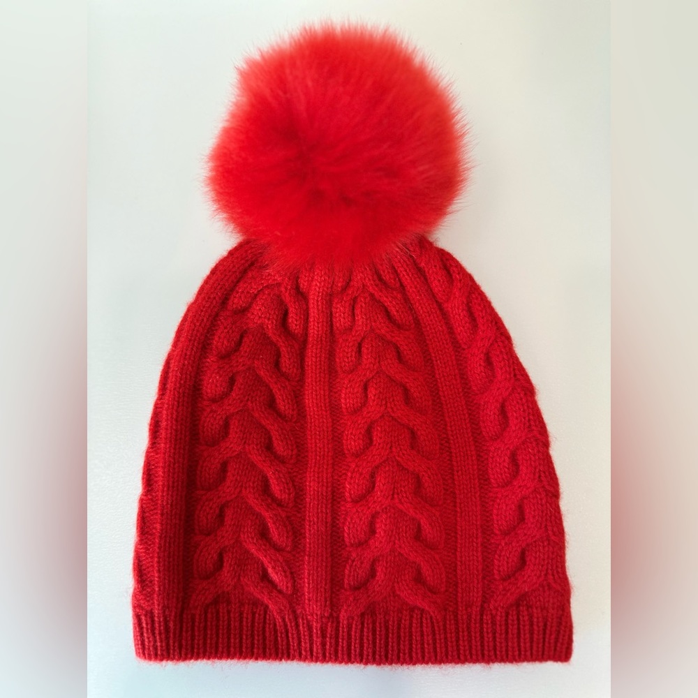 AMICALE Cable Knit 100% Cashmere Shearling Pom Pom Beanie Red